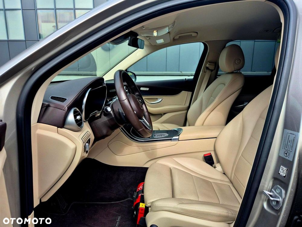 Mercedes-Benz GLC 200 d 4-Matic Business Edition - 4