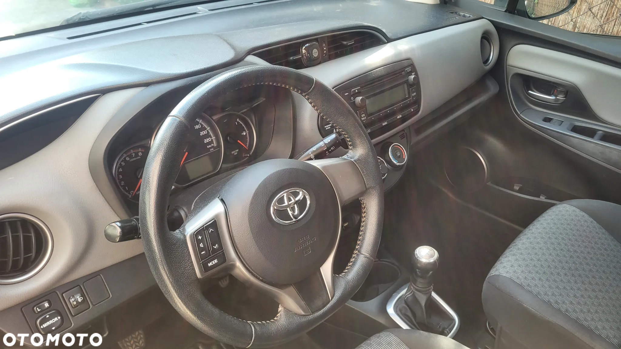Toyota Yaris 1.0 Life - 14