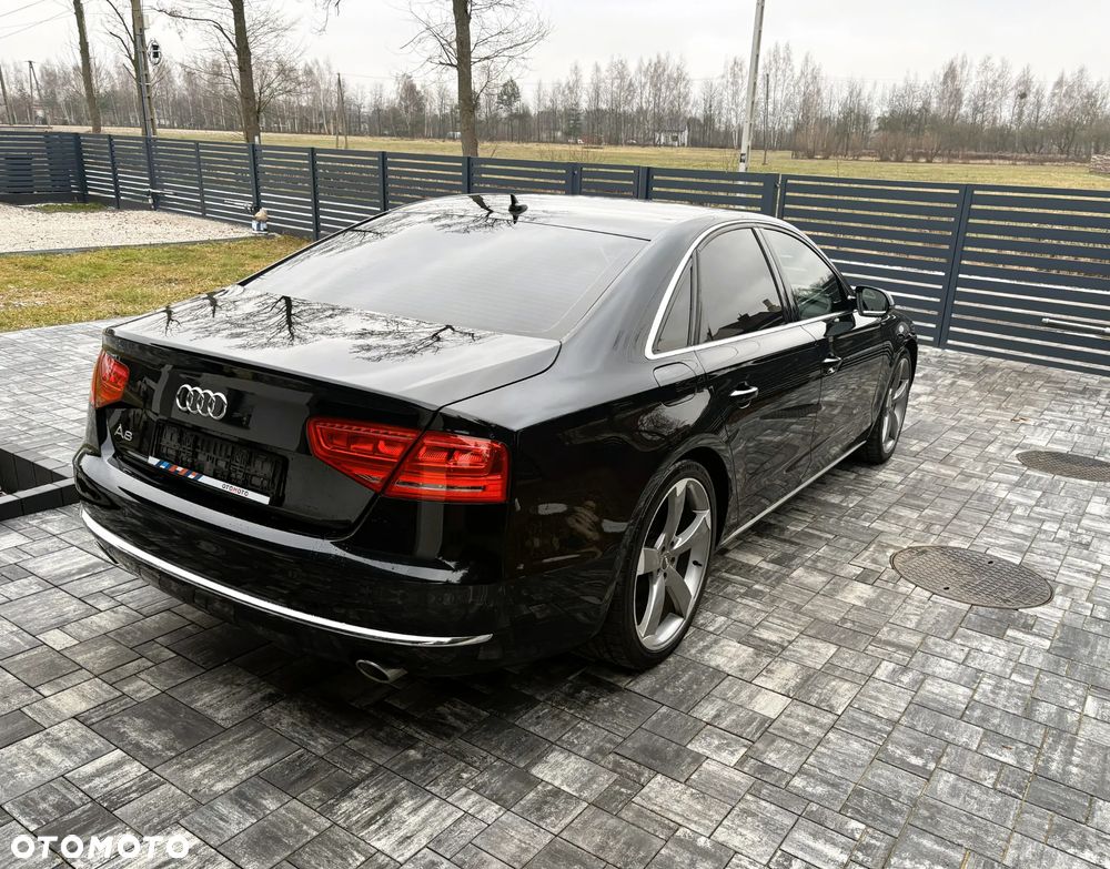 Audi A8 - 6