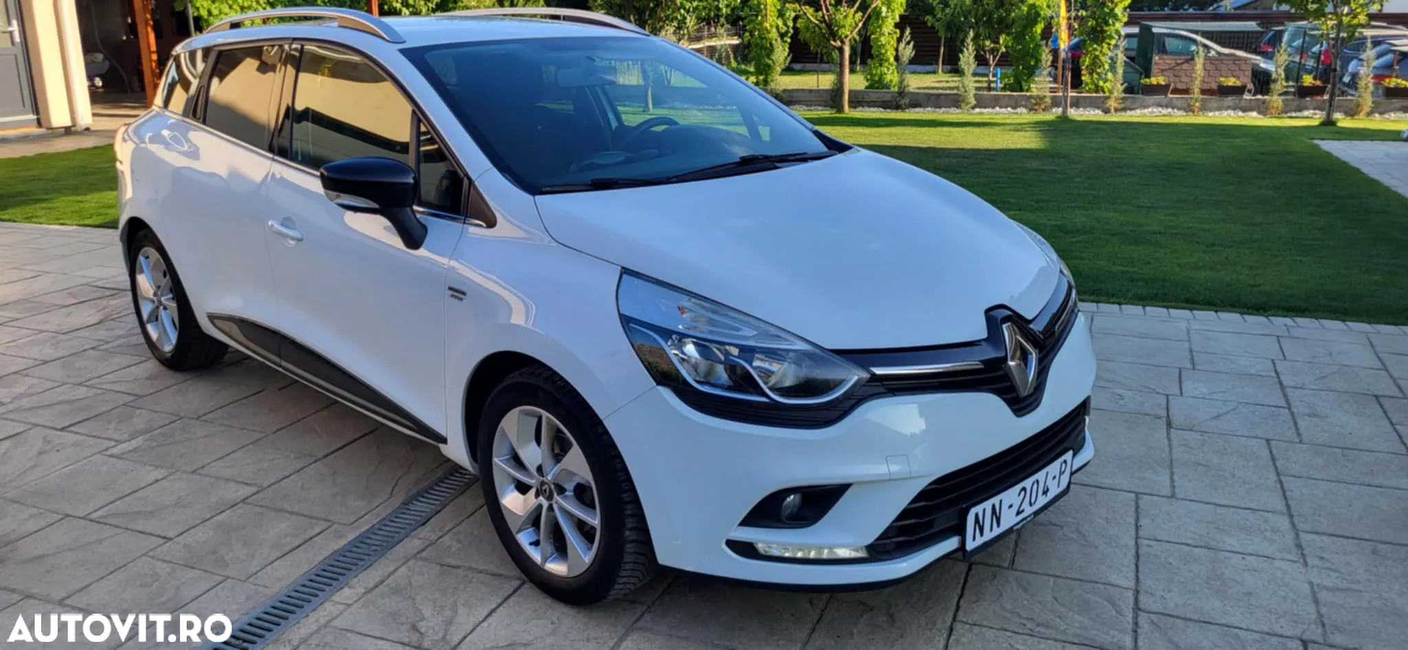 Renault Clio - 21