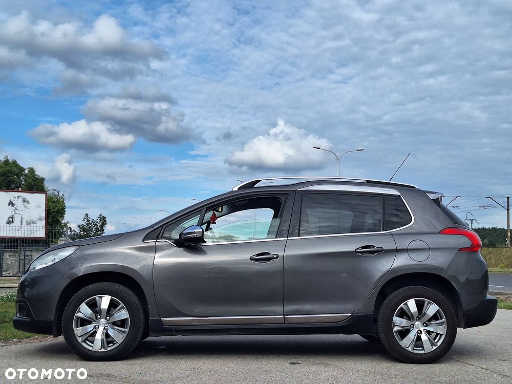Peugeot 2008 1.6 e-HDi Allure S&S - 4