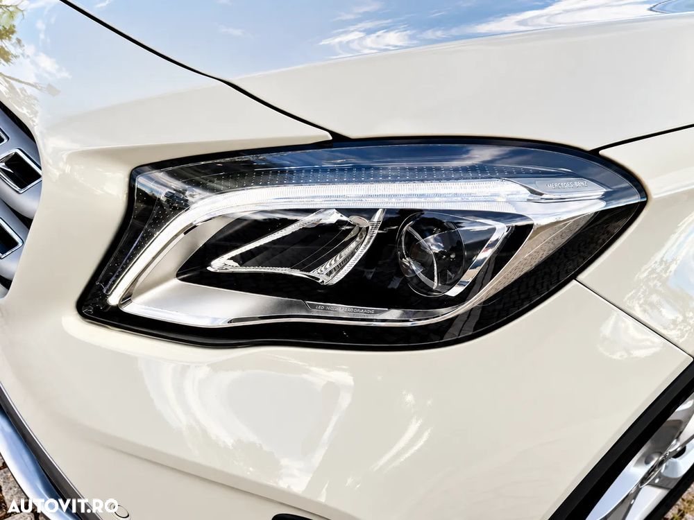 Mercedes-Benz GLA 220 d 7G-DCT - 17