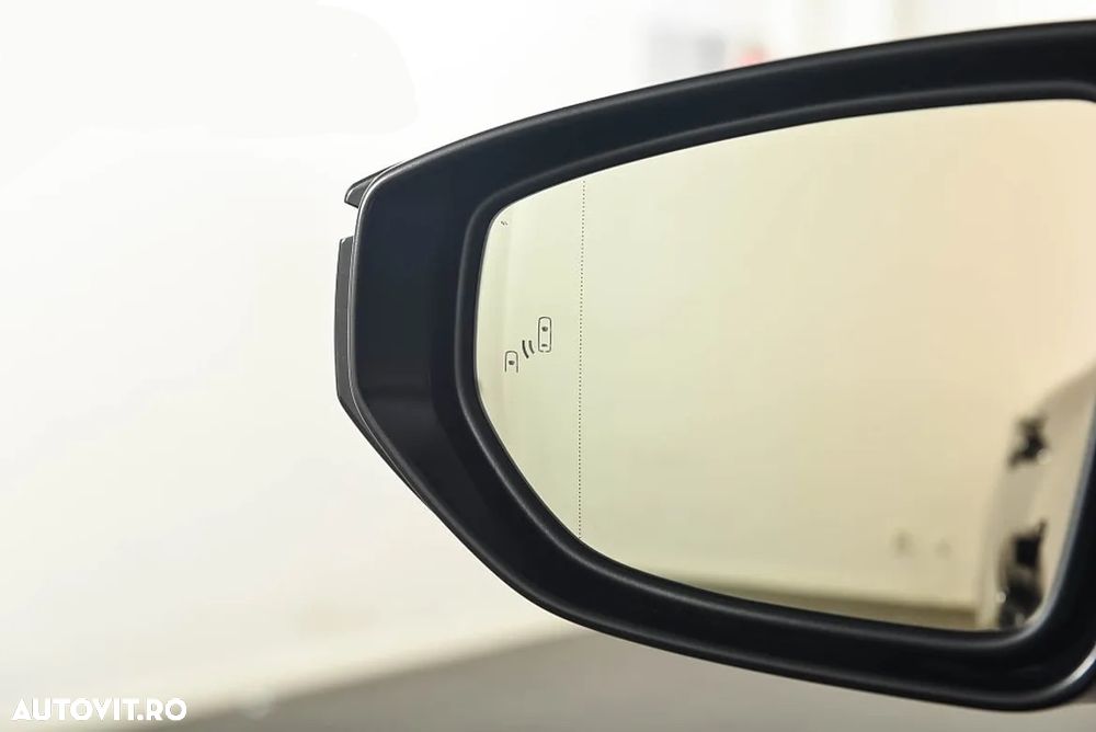 Lexus LBX FWD Cool - 13