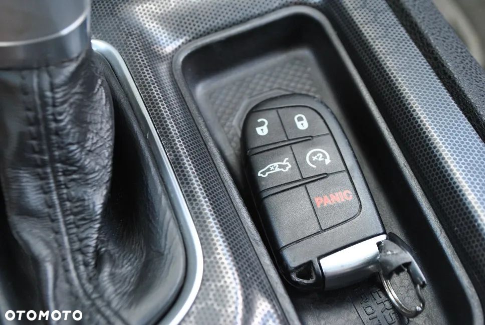 Dodge Charger 3.6 GT - 22