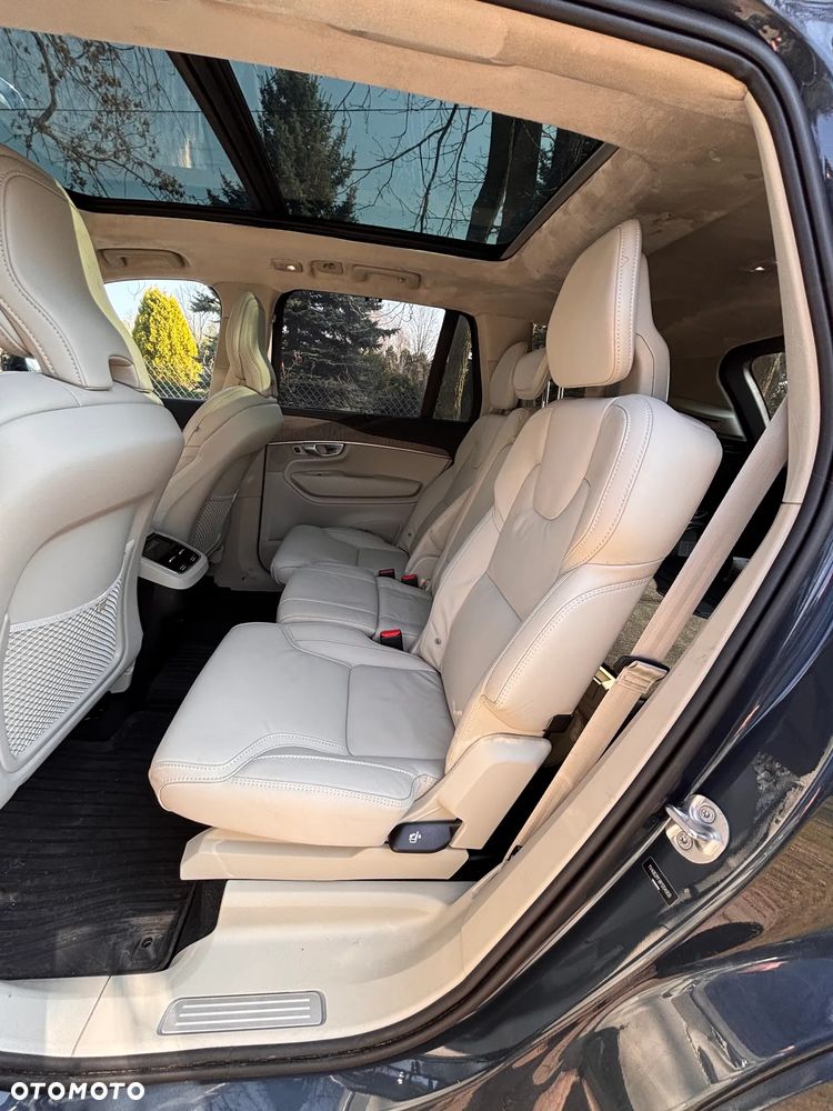 Volvo XC 90 - 10