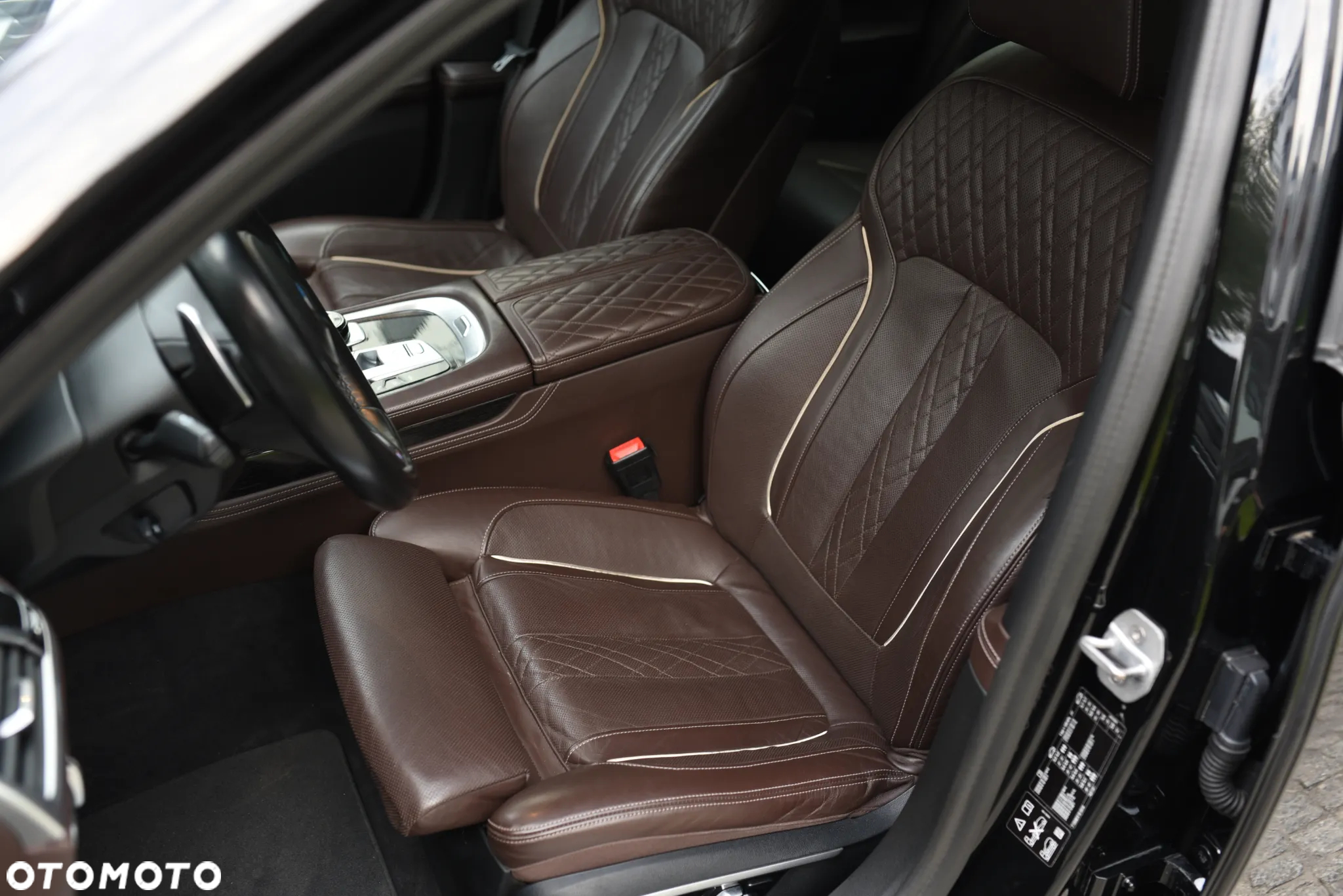 BMW Seria 7 740d xDrive - 26