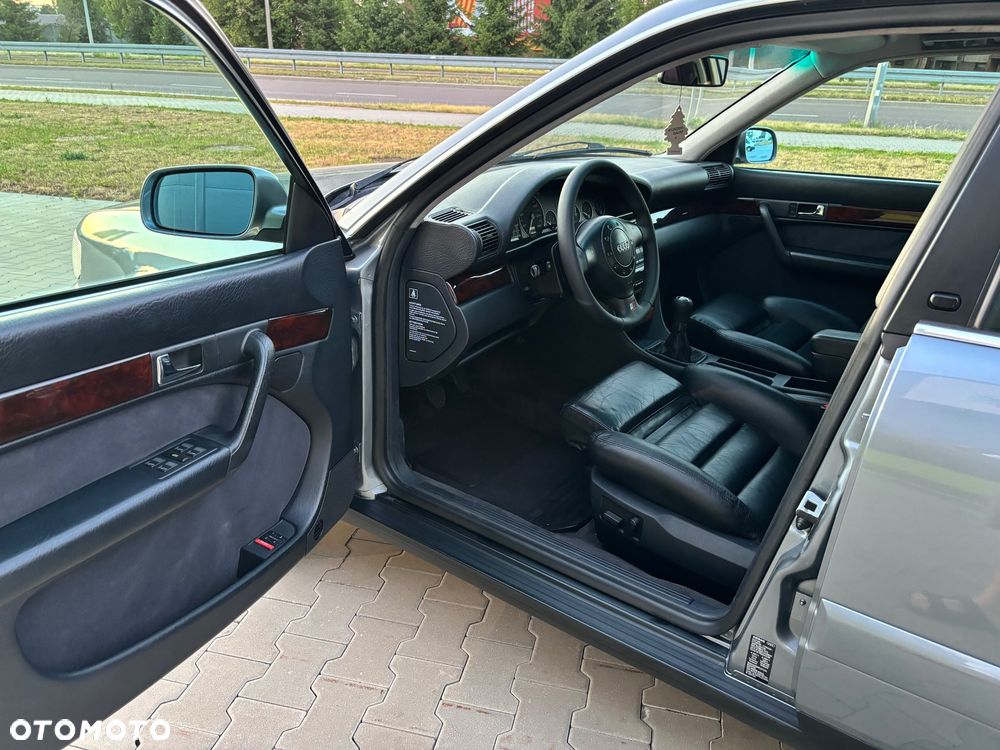 Audi A6 Avant 2.8 30V Quattro - 13