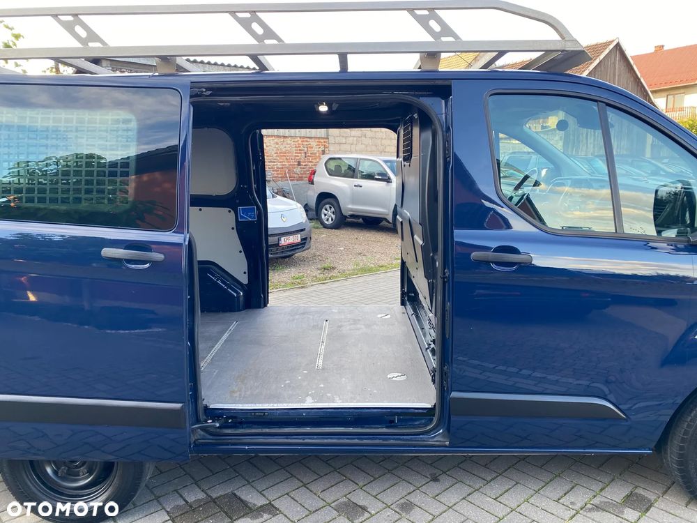 Ford TRANSIT CUSTOM - 12