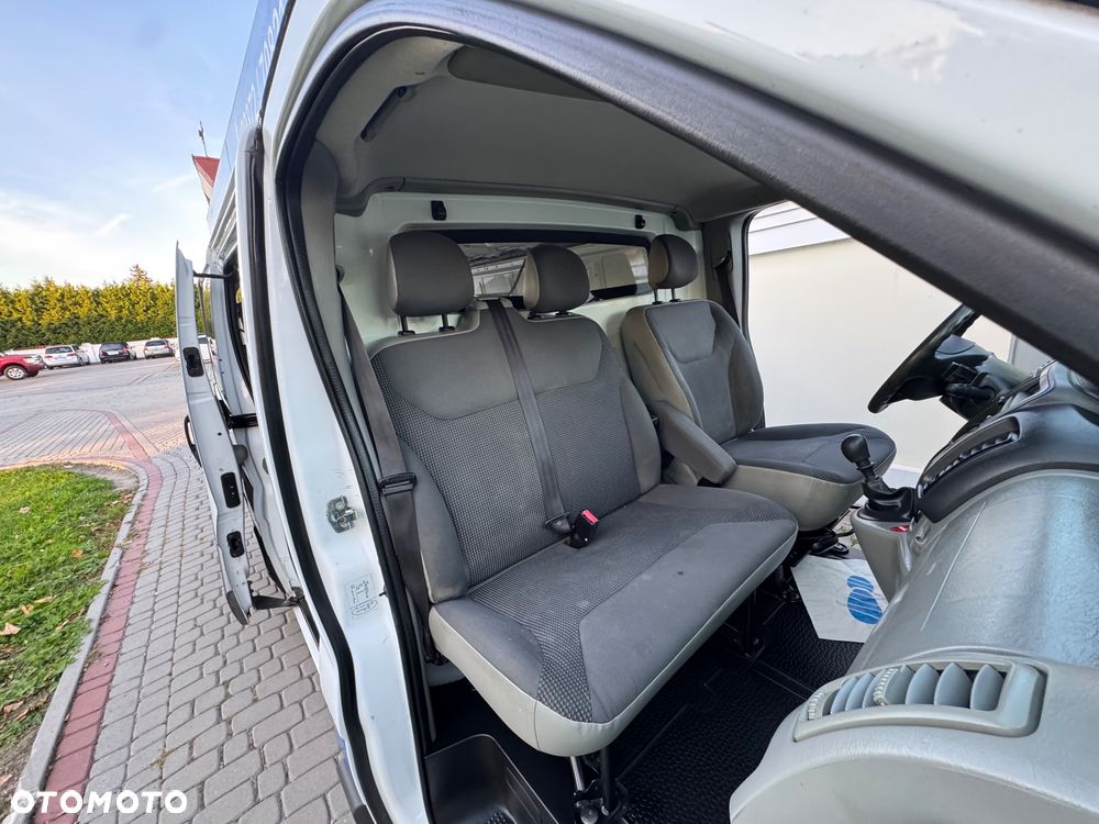 Opel Vivaro - 17