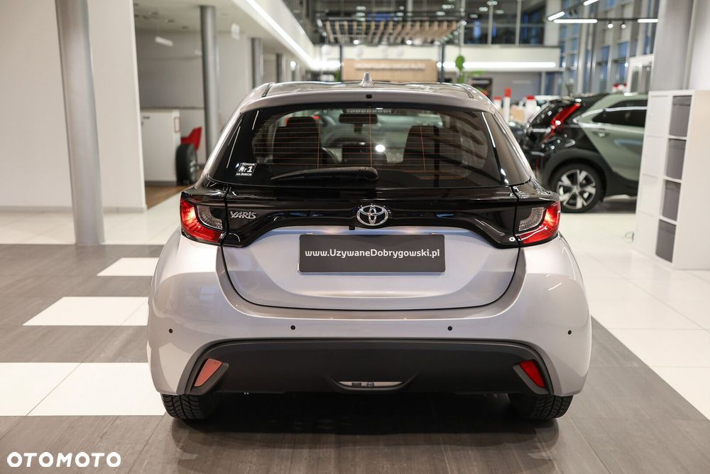 Toyota Yaris - 5