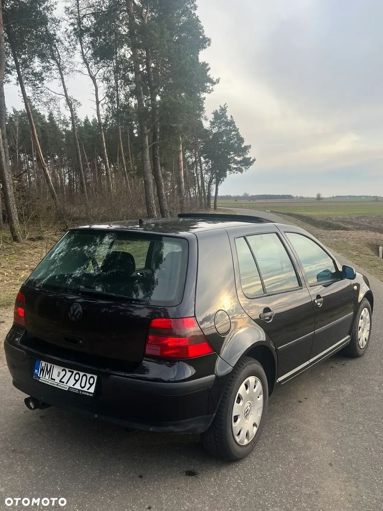 Volkswagen Golf 1.6 Comfortline - 2