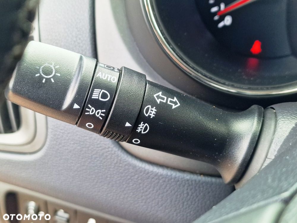 Kia Rio - 31