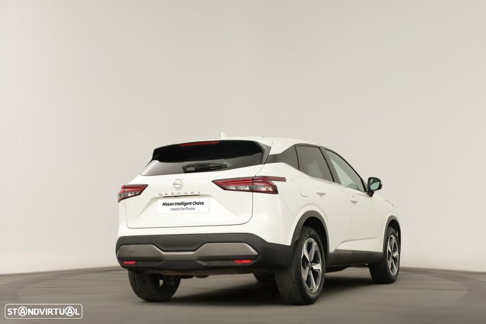 Nissan Qashqai 1.3 DIG-T N-Connecta Xtronic - 4