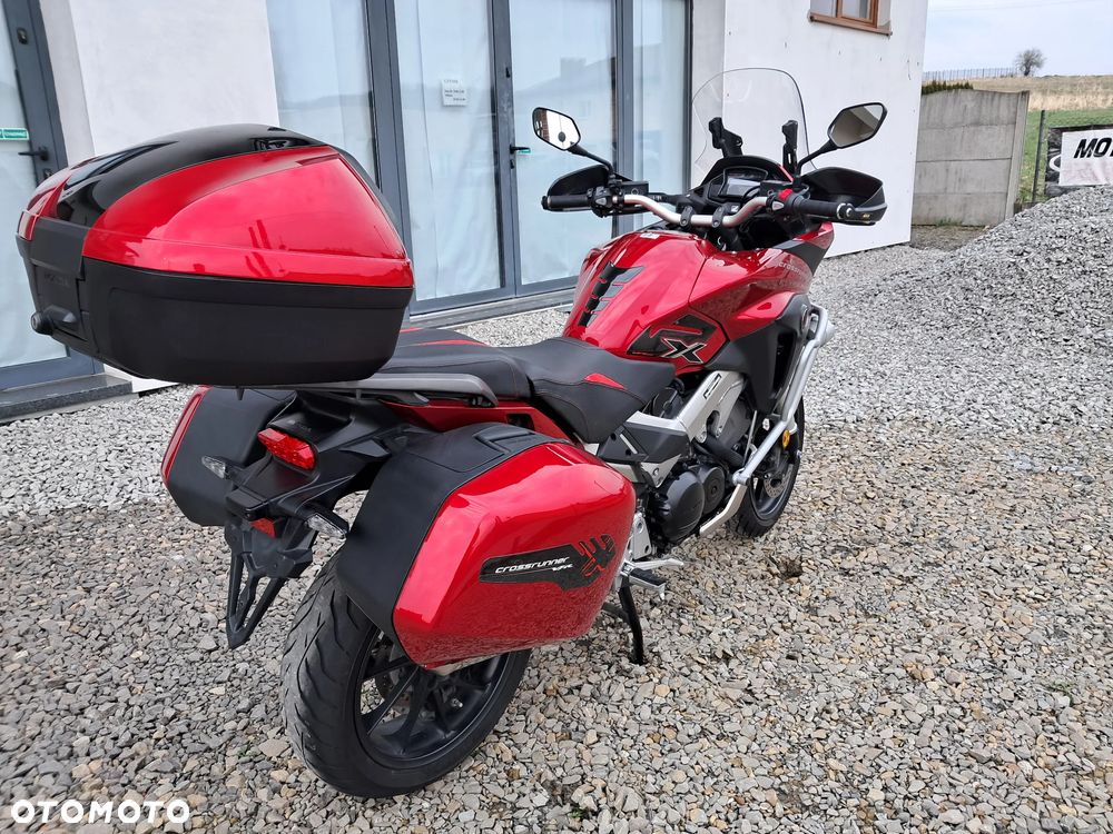 Honda VFR - 12