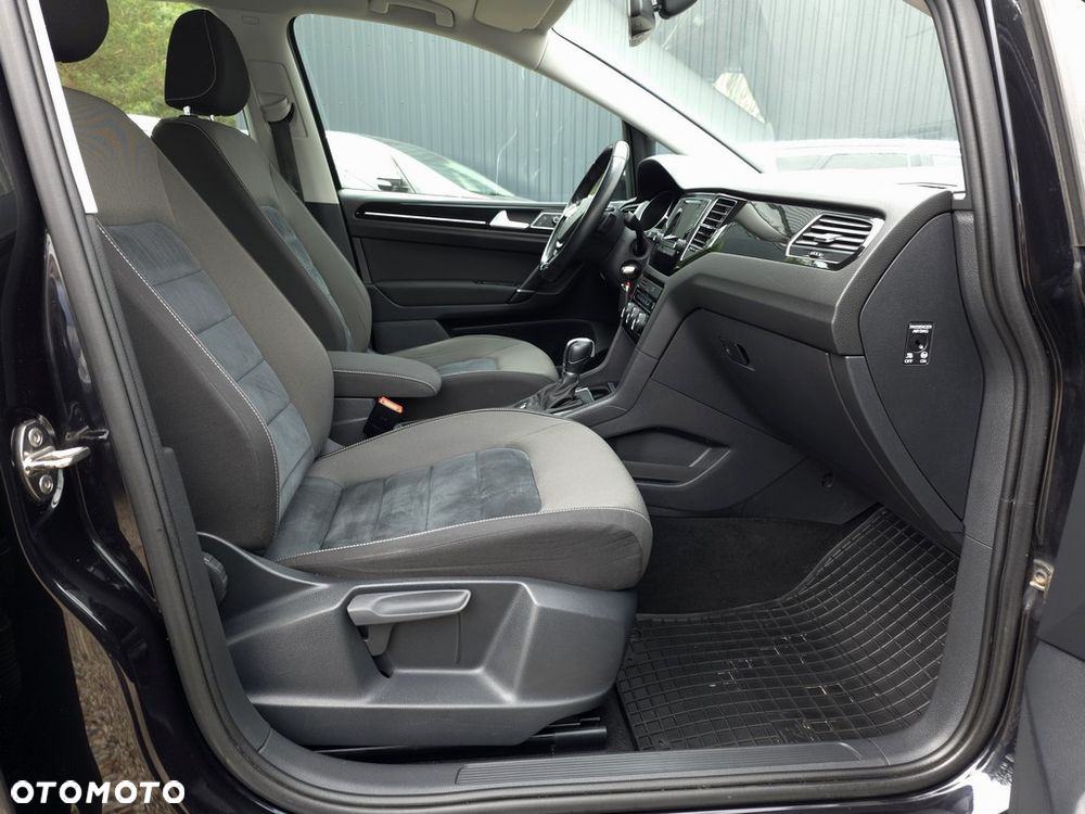 Volkswagen Golf Sportsvan - 15