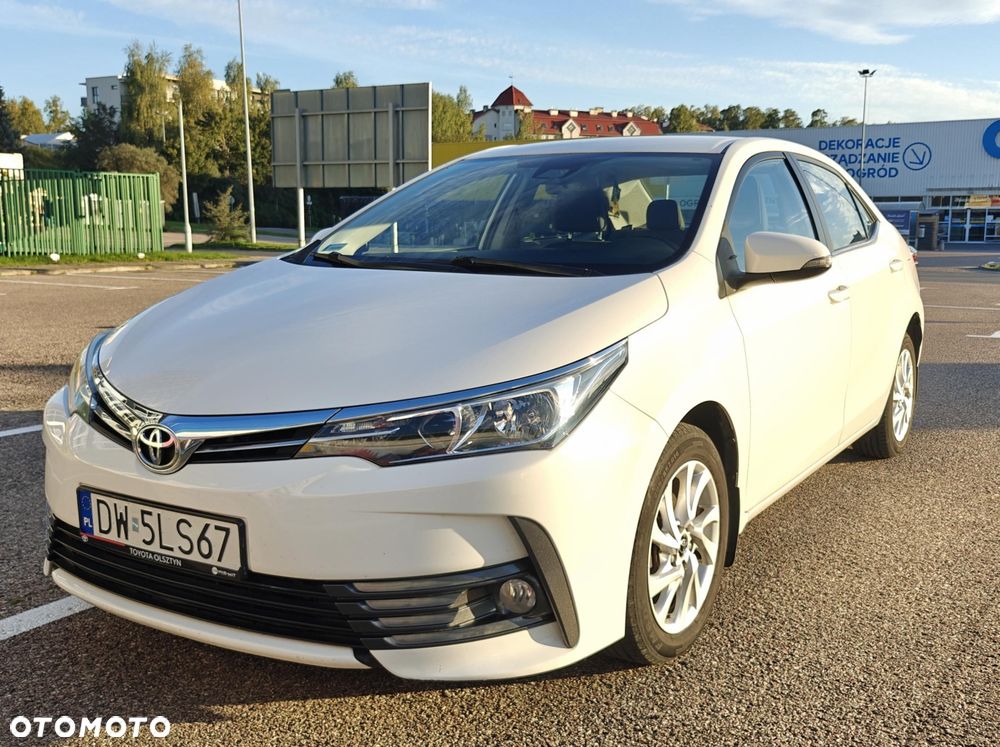Toyota Corolla - 1