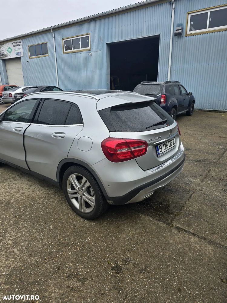Mercedes-Benz GLA 200 (CDI) d 4Matic 7G-DCT - 22