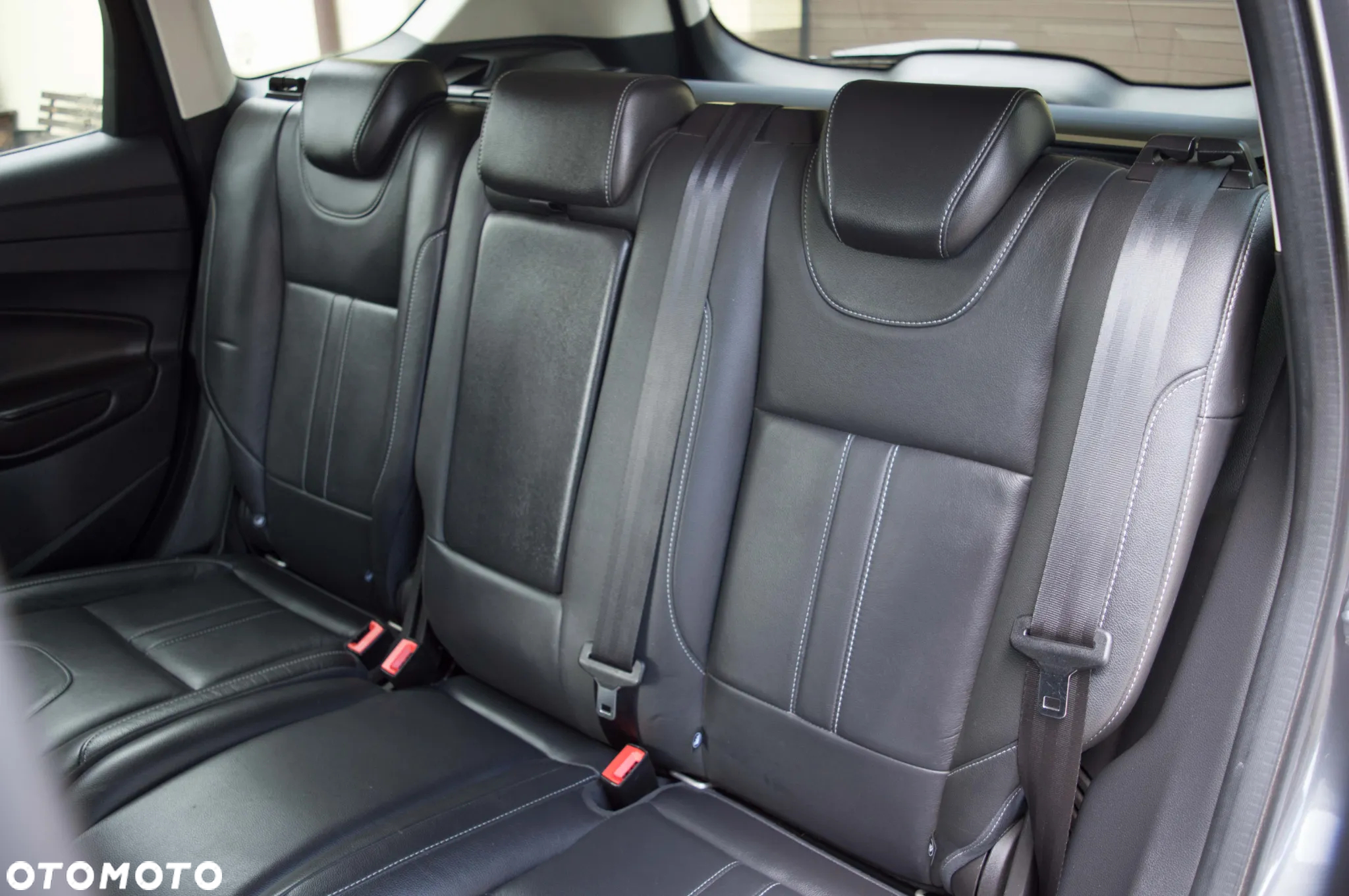 Ford Kuga 2.0 TDCi 4x4 Titanium - 28