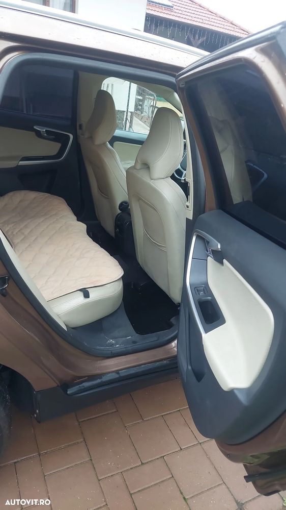 Volvo XC 60 D5 AWD Aut. Summum - 10