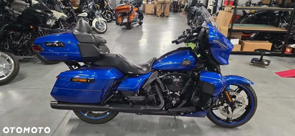 Harley-Davidson Touring Street Glide - 2