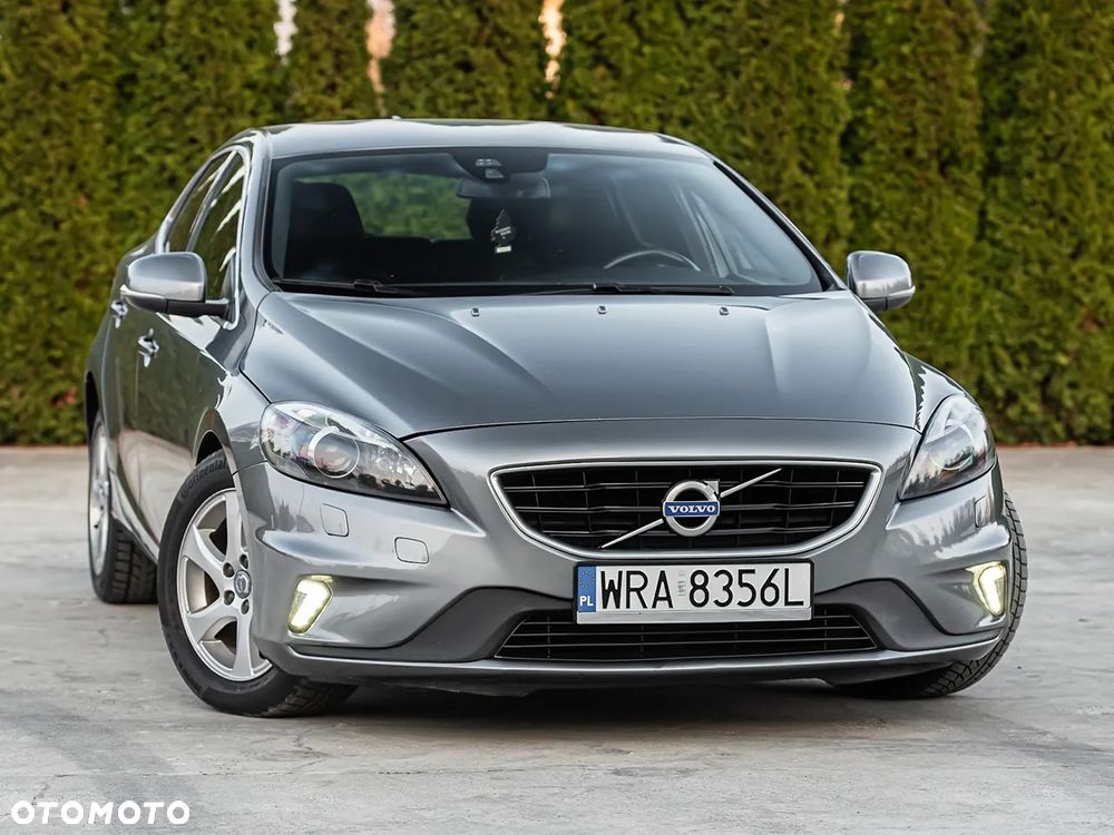 Volvo V40 D2 Drive-E R-Design Kinetic - 1