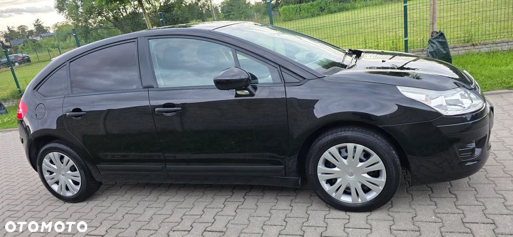 Citroën C4 1.4 16V Advance - 8
