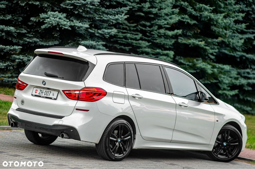 BMW Seria 2 220d xDrive M Sport - 4