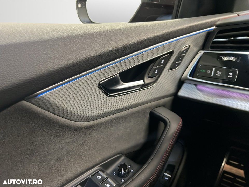 Audi SQ8 4.0 TFSI quattro Tiptronic - 13