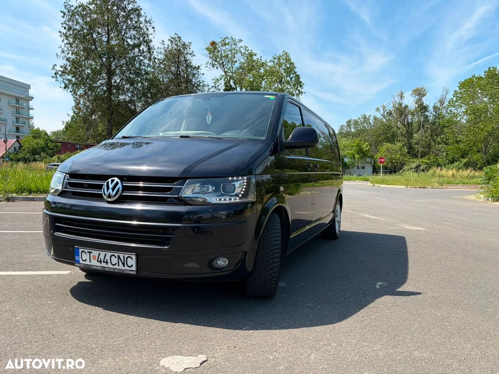 Volkswagen Multivan - 11