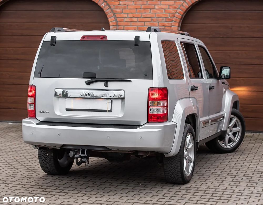 Jeep Cherokee 3.7L Limited - 6