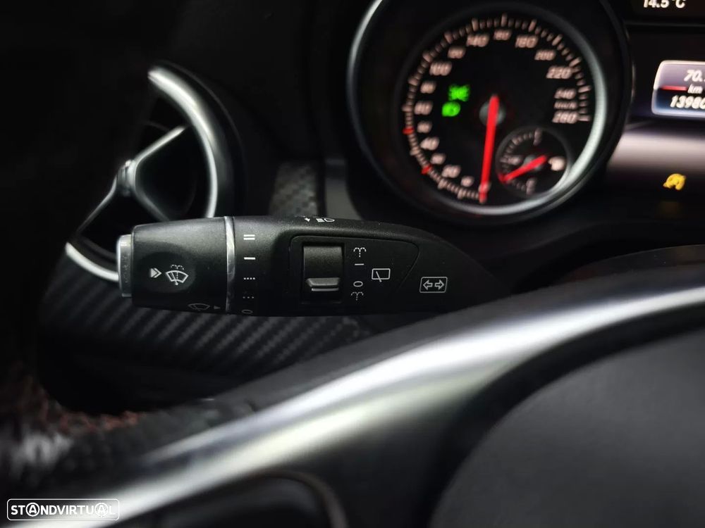 Mercedes-Benz A 180 d AMG Line - 26