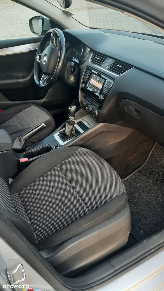 Skoda Octavia 1.6 TDI Ambition - 14