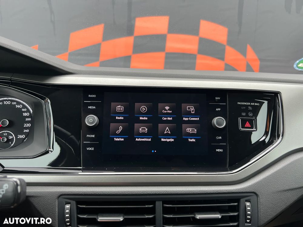 Volkswagen Polo 1.6 TDI SCR Highline - 17