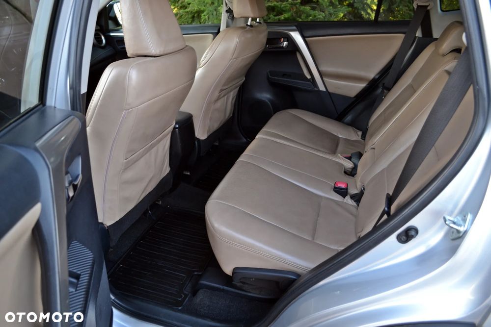 Toyota RAV4 - 17