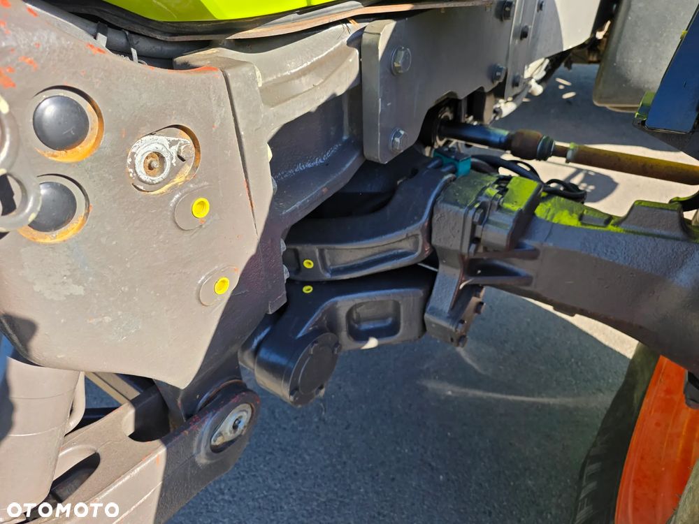 Claas Axion 810 - 11