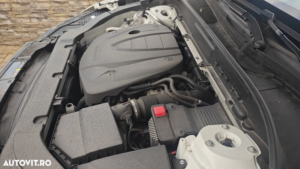 Volvo XC 60 D4 AWD Momentum Pro - 10