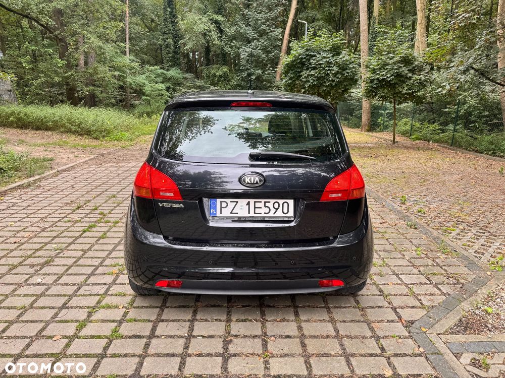 Kia Venga 1.4 S - 8