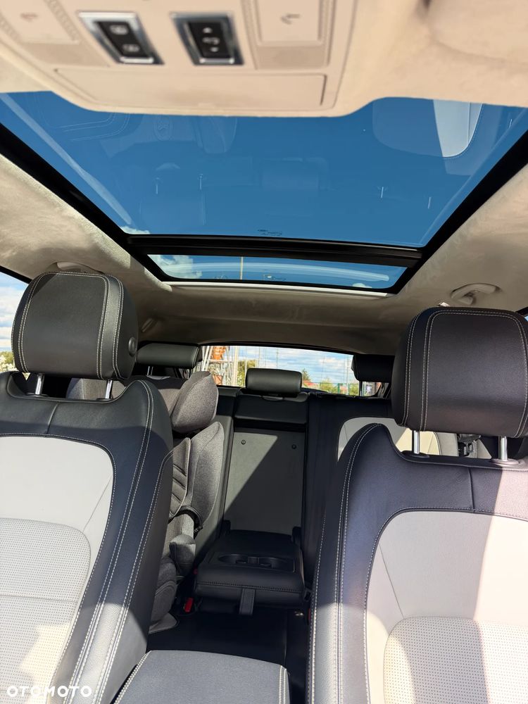 Jaguar F-Pace 2.0 i4D AWD R-Sport - 22