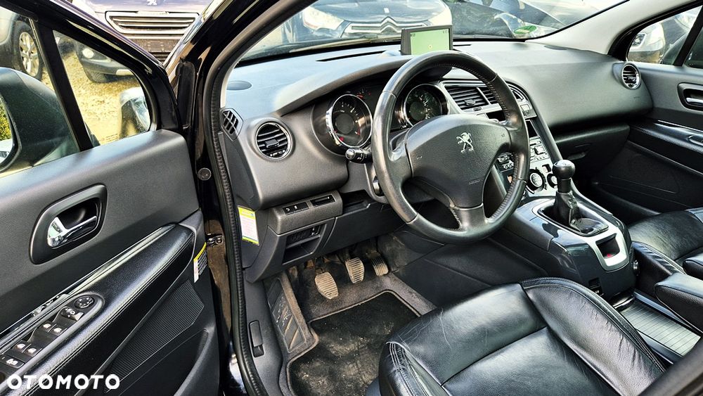 Peugeot 5008 1.6 Premium - 25