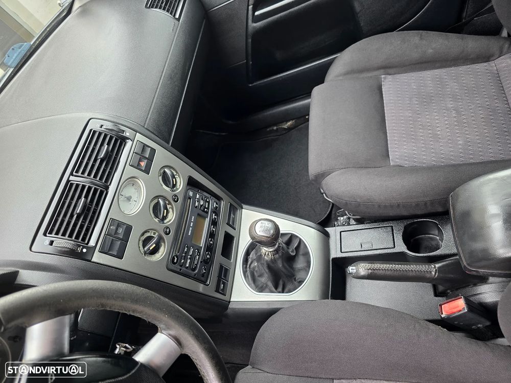 Ford Mondeo 1.8 Trend - 18