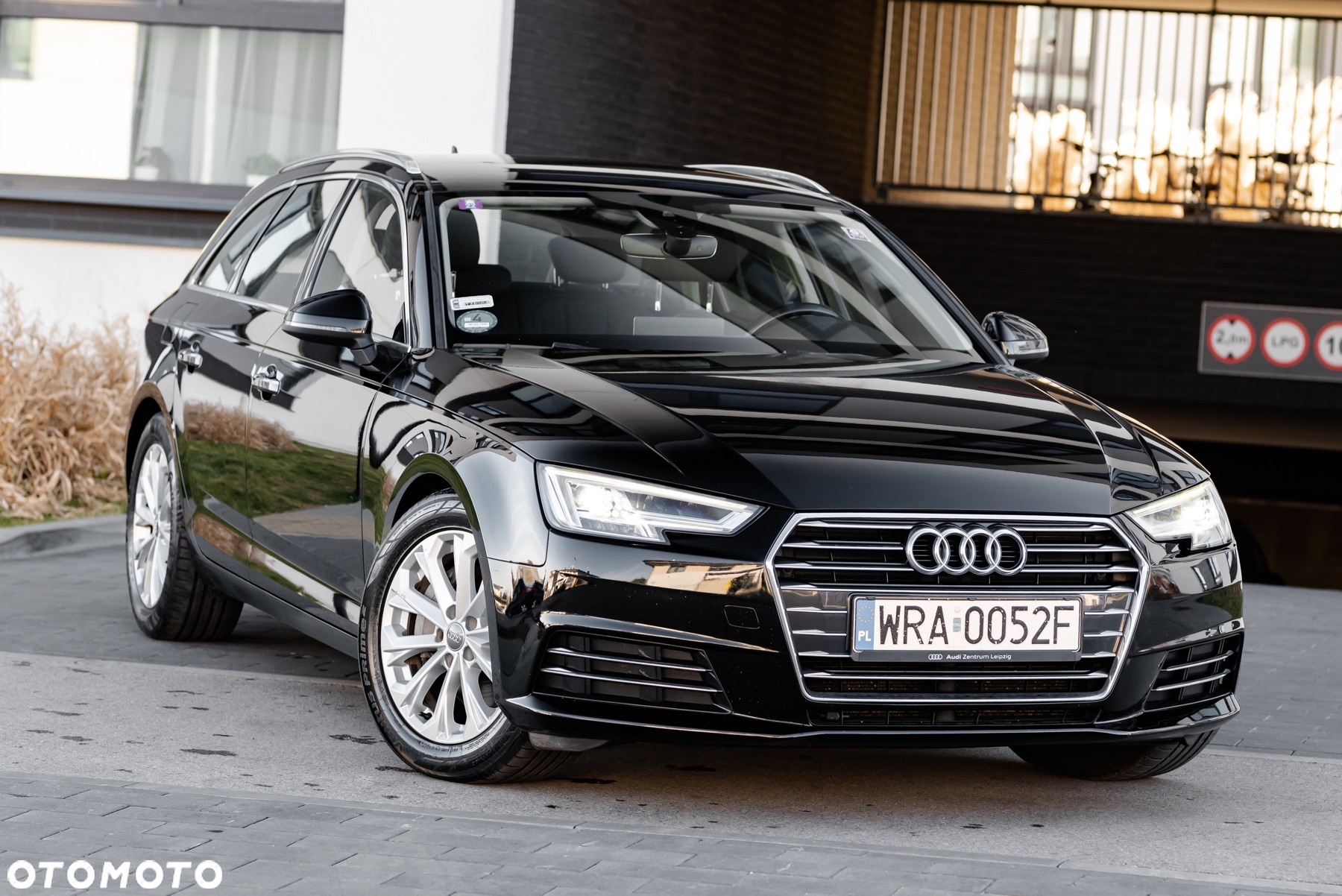 Audi A4 2.0 TDI S tronic - 4