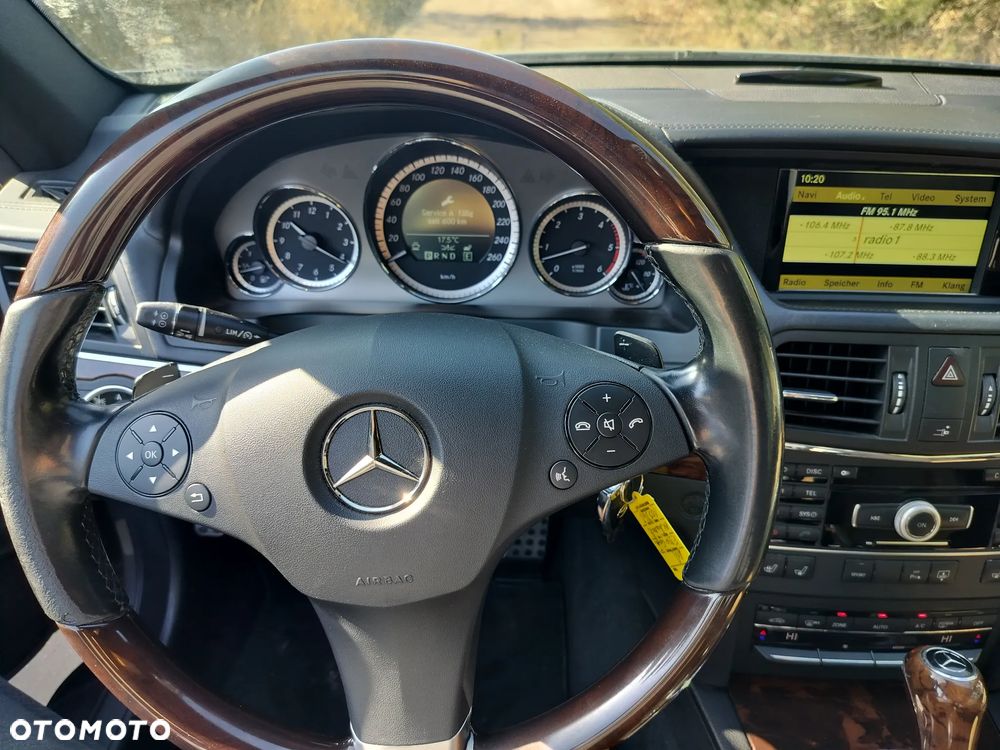 Mercedes-Benz Klasa E 350 CDI DPF BlueEFFICIENCY 7G-TRONIC Elegance - 15