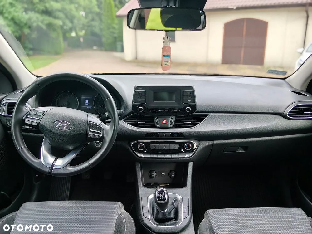 Hyundai i30 1.5 DPI Classic + - 3
