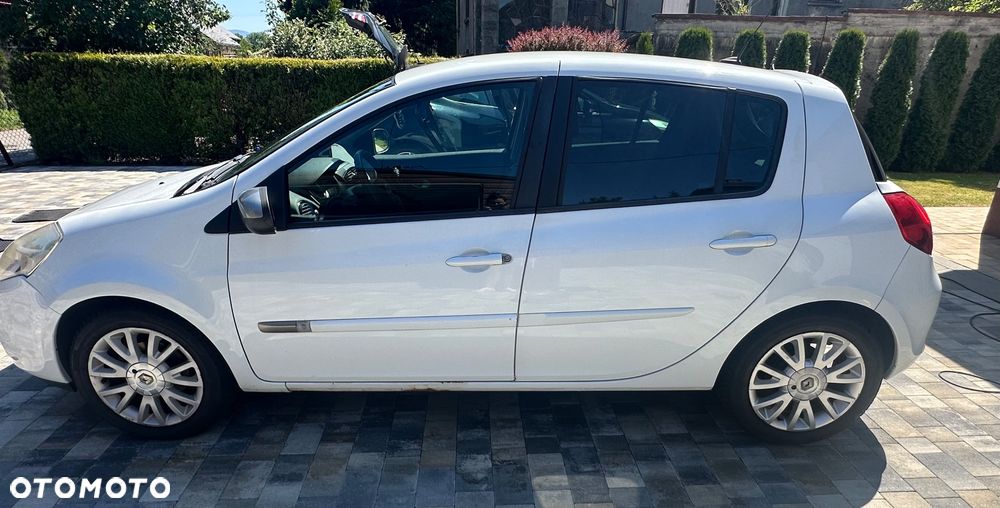 Renault Clio - 2