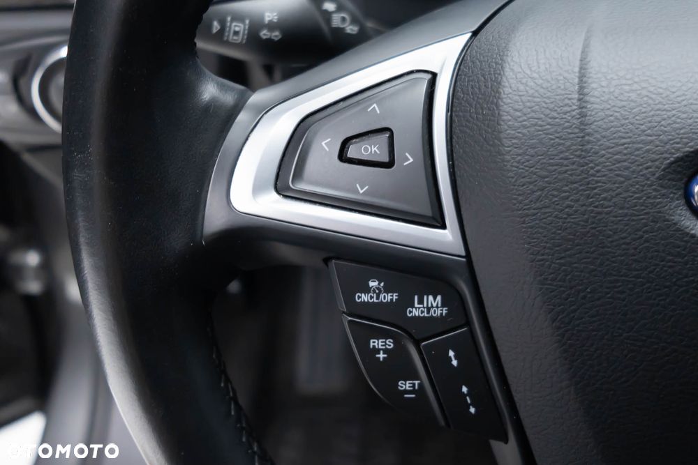 Ford Mondeo 2.0 Hybrid Titanium - 20