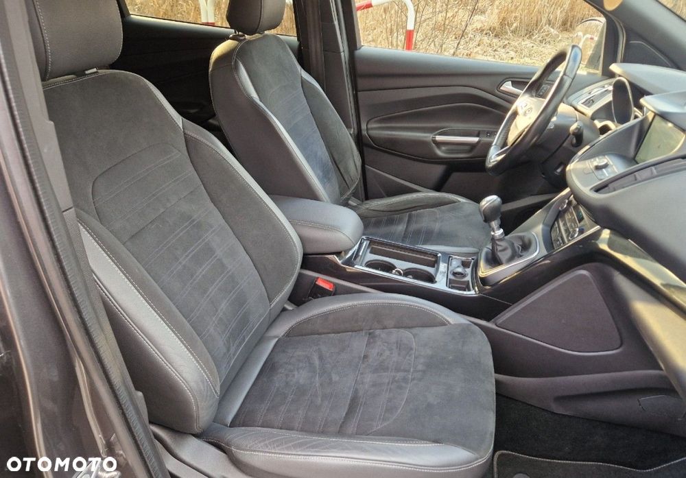 Ford Kuga 2.0 TDCi 4x4 ST-Line - 30