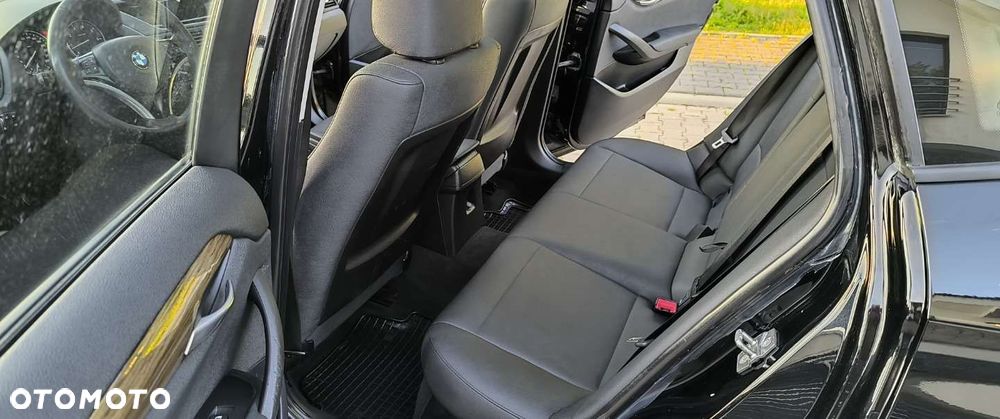 BMW X1 sDrive18i Sport Line - 14