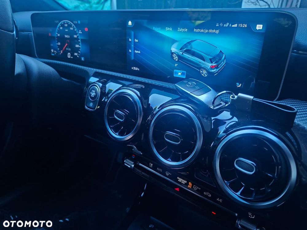 Mercedes-Benz Klasa A 160 Advanced Progressive - 11