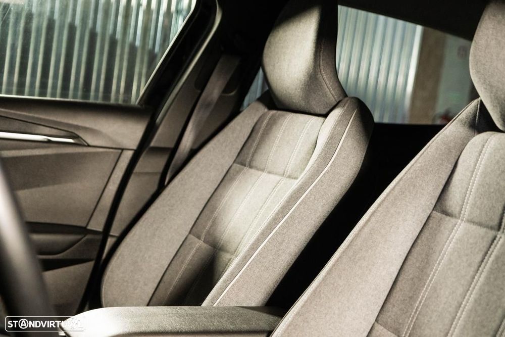 Renault Mégane E-Tech - 32