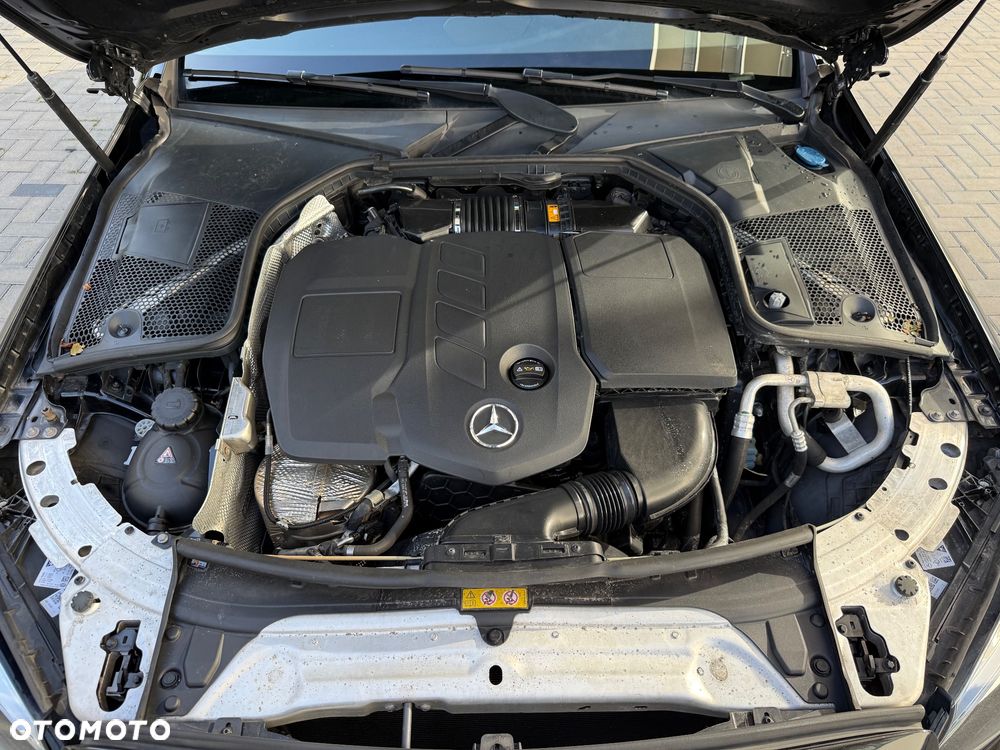 Mercedes-Benz Klasa C 220 d 9G-TRONIC AMG Line - 35